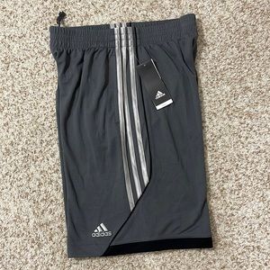 NWT Adidas Boys Athletic Shorts 10” Size XL Youth
